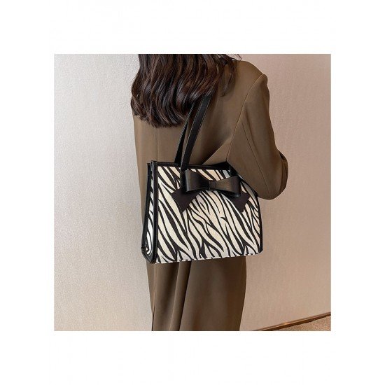  Zebra Stripes Grid Bow School Tote Bags